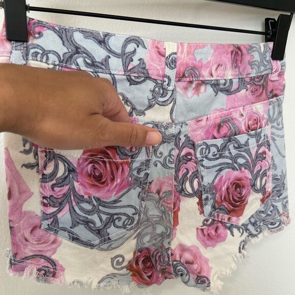 H&M Conscious Collection Roses Shorts - Picture 5 of 14